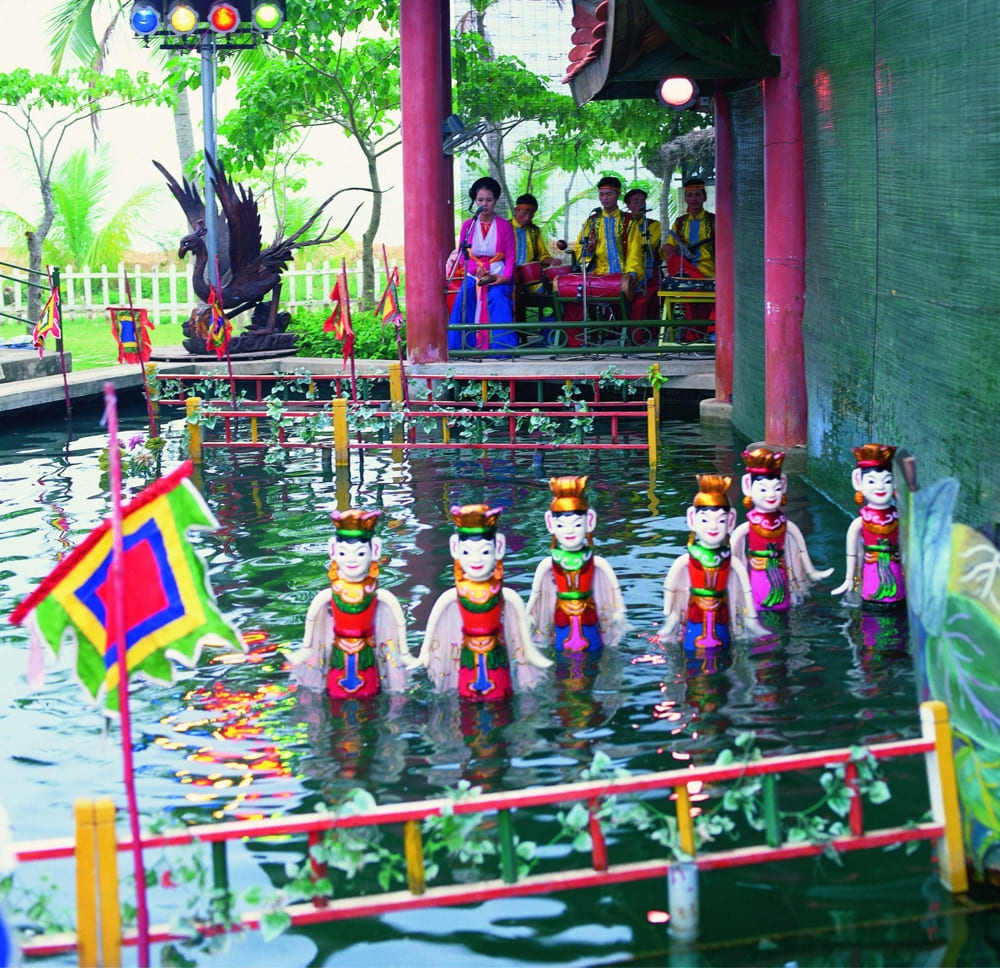 Traditional performing arts are a mirror reflecting the depth of Vietnamese culture and soul